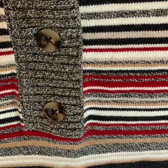 Sweater - Picture 5 of 7